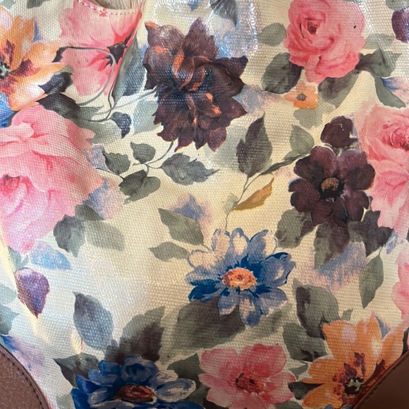 Floral Shoulder Bag - Picture 2 of 6